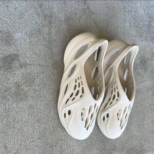 Yeezy Cream Mules Sculptural Foam Design